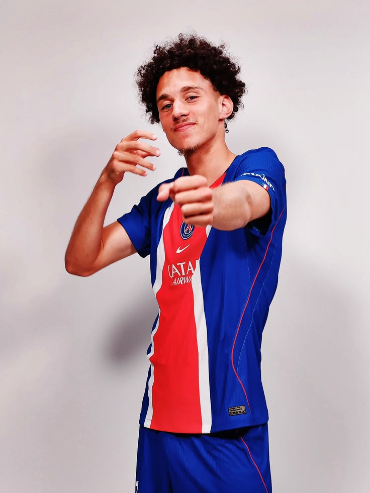 EQUIPACIÓN PSG 26/27